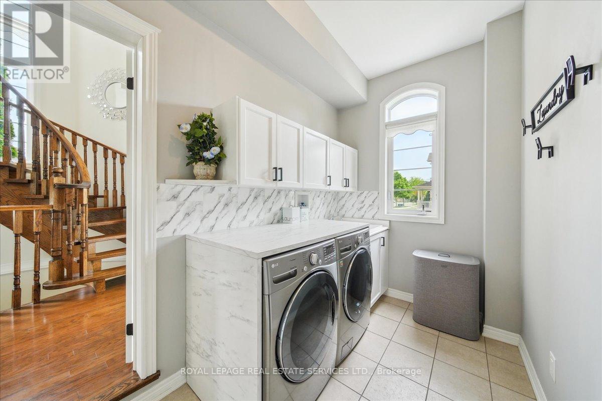 3150 Trailside Drive, Oakville, Ontario  L6M 0P6 - Photo 22 - W12438196