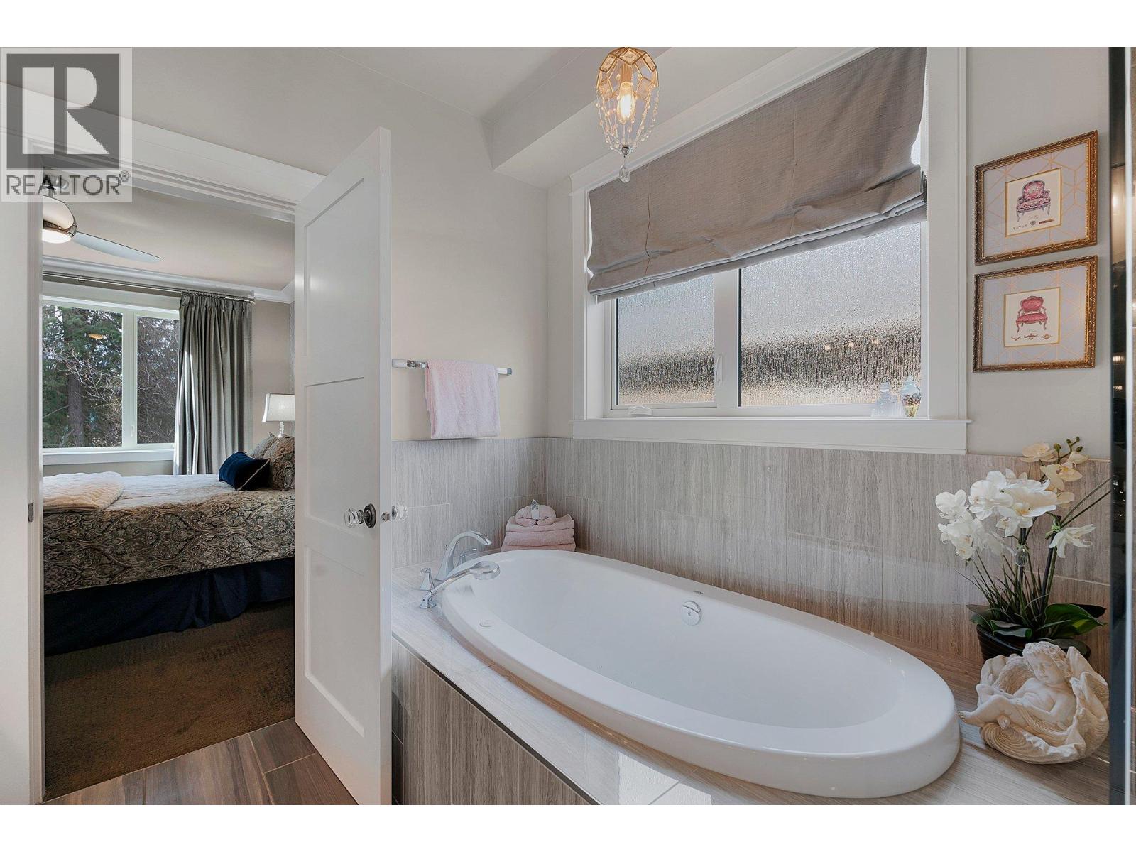 4149 Gallaghers Fairway S, Kelowna, British Columbia  V1W 5G3 - Photo 22 - 10342453