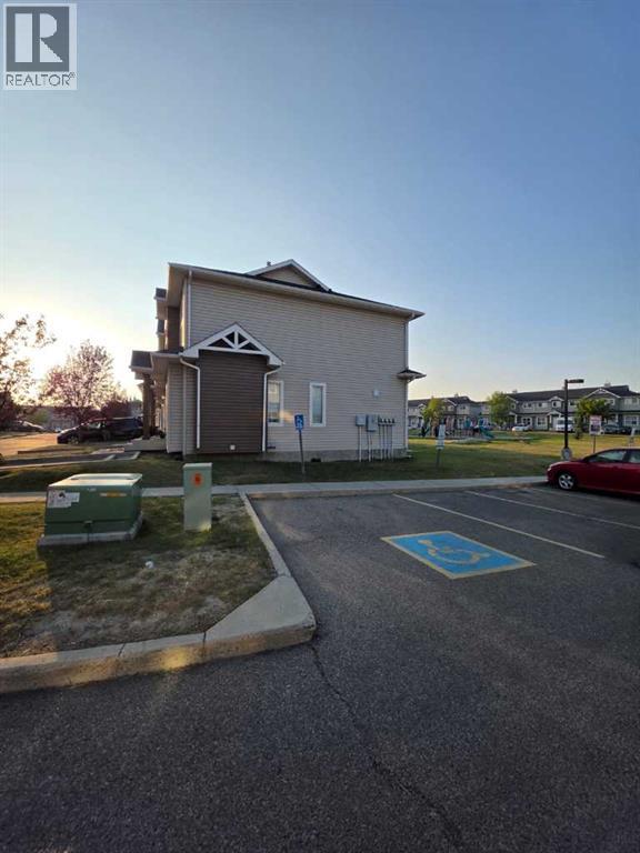 301, 111 Tarawood Lane Ne, Calgary, Alberta  T3J 0C1 - Photo 7 - A2254846