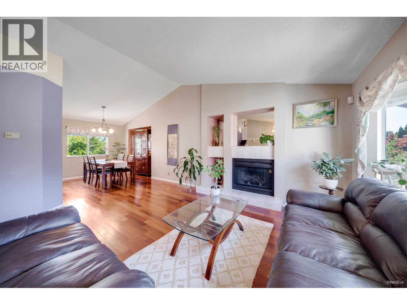 1295 Daimler Street, Coquitlam, British Columbia  V3B 6P5 - Photo 3 - R3054493