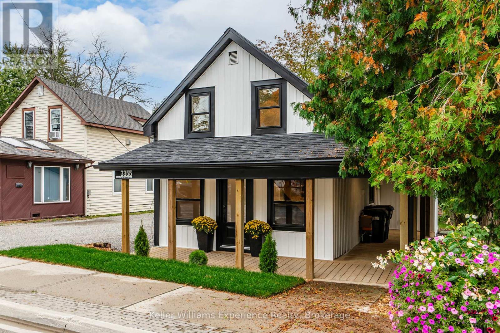 3355 MUSKOKA STREET, Severn, Ontario