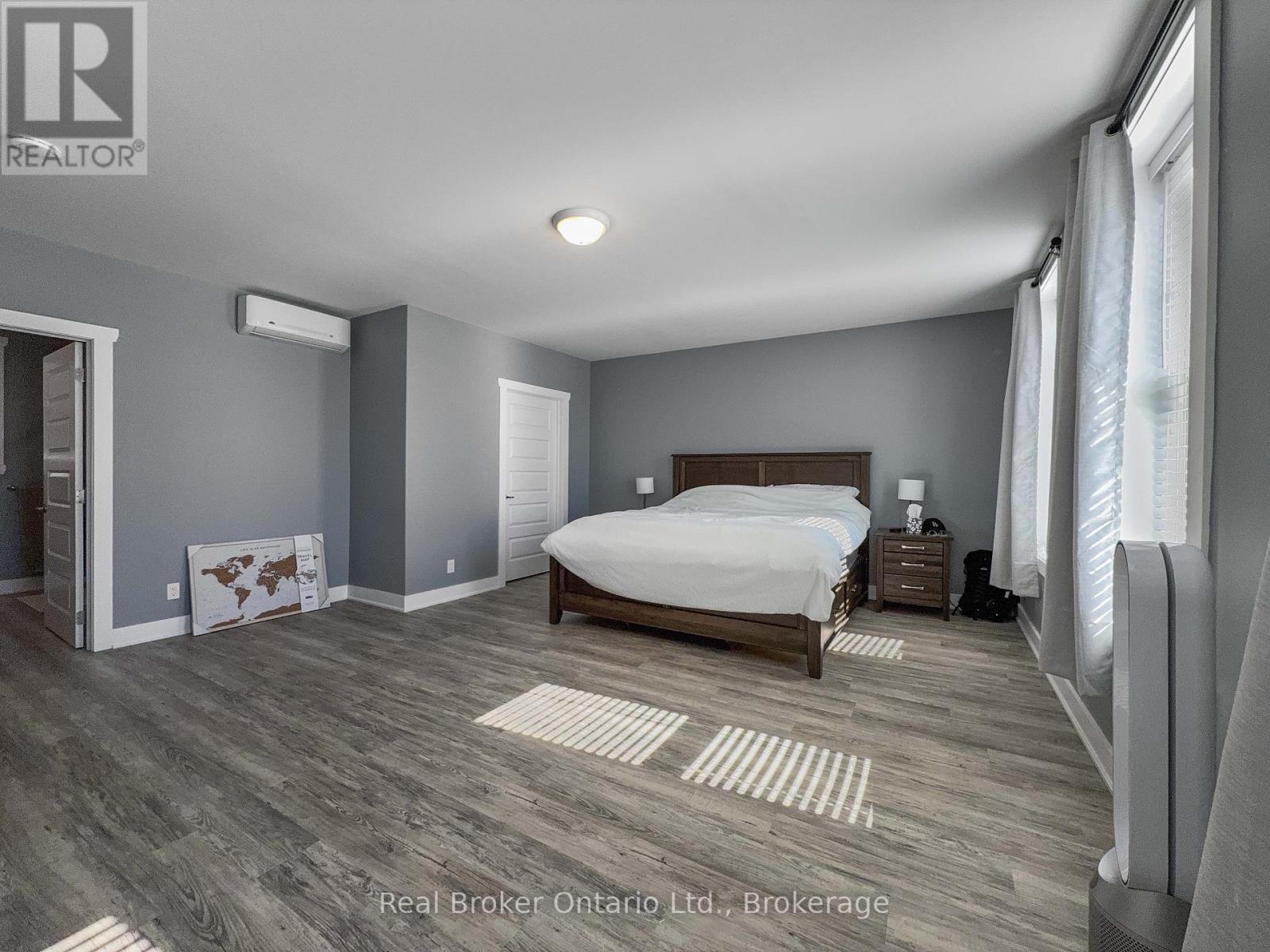 174 High Street, Saugeen Shores, Ontario  N0H 2L0 - Photo 12 - X12438828