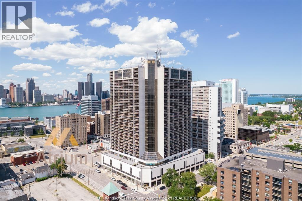 MLS# 25024946: 150 PARK Unit# 1807, Windsor, Canada