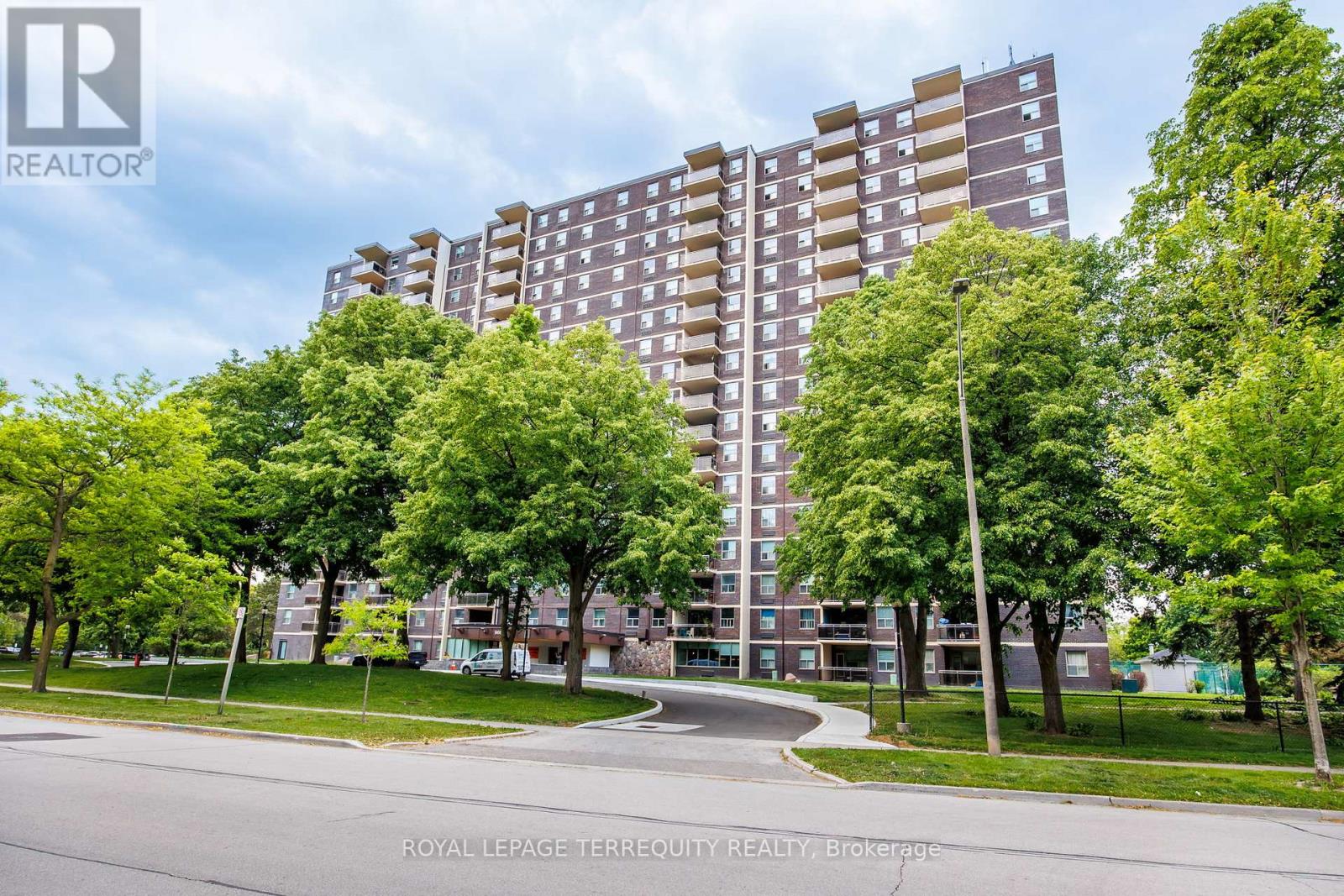 1006 - 966 INVERHOUSE DRIVE, Mississauga, Ontario