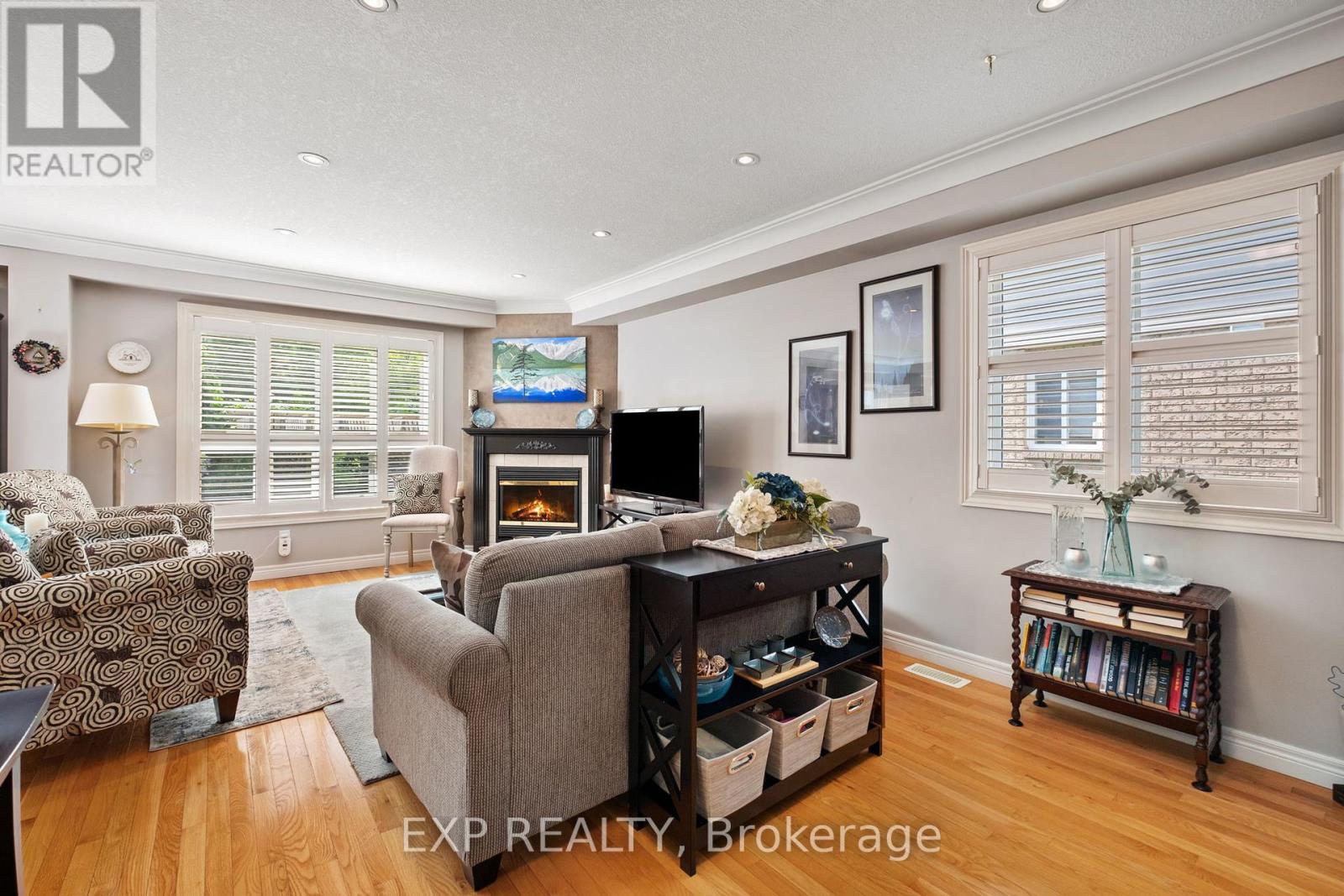 22 - 130 Robert Street, Milton, Ontario  L9T 6E3 - Photo 10 - W12440008
