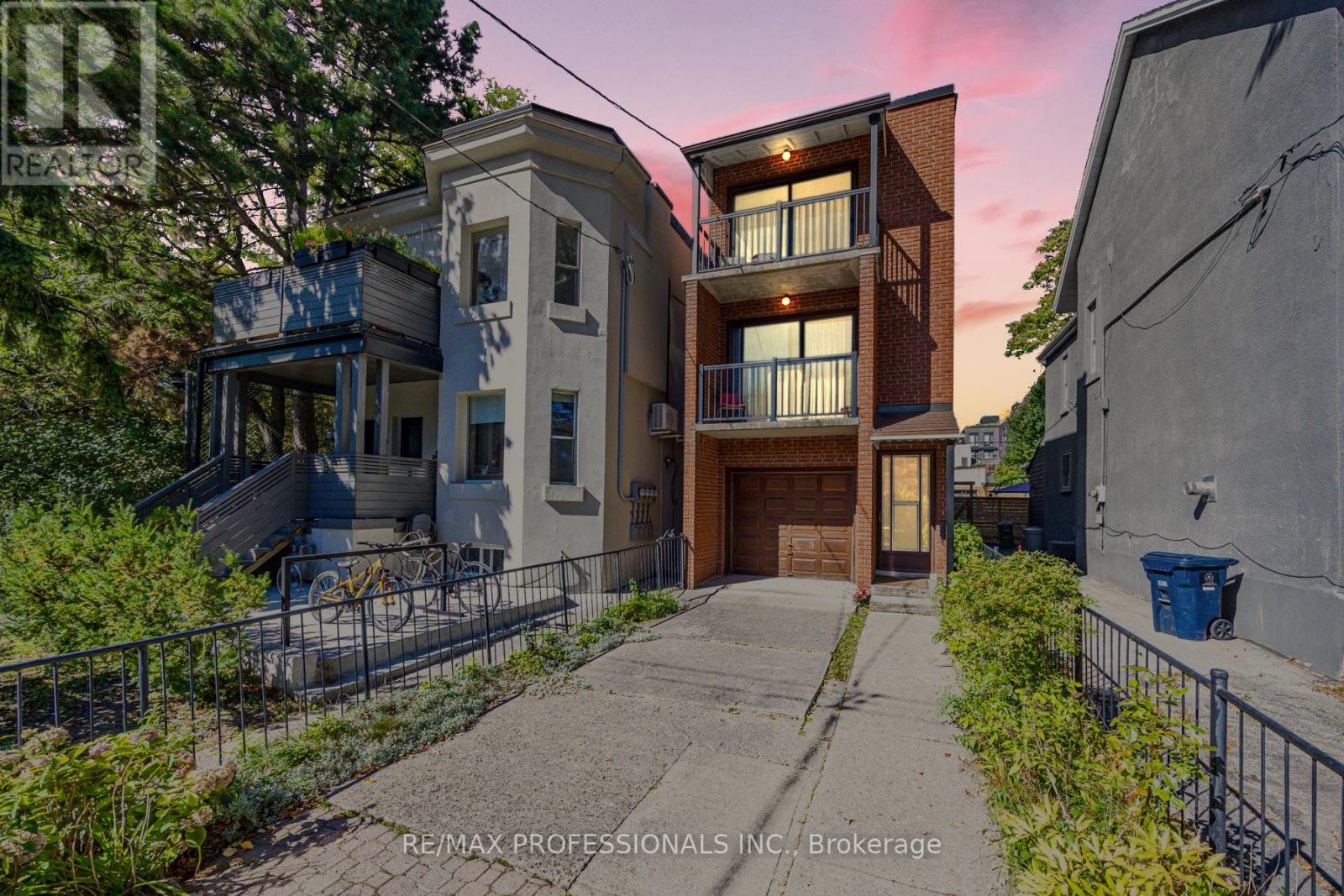 54 Wright Avenue, Toronto, Ontario  M6R 1K8 - Photo 1 - W12440017