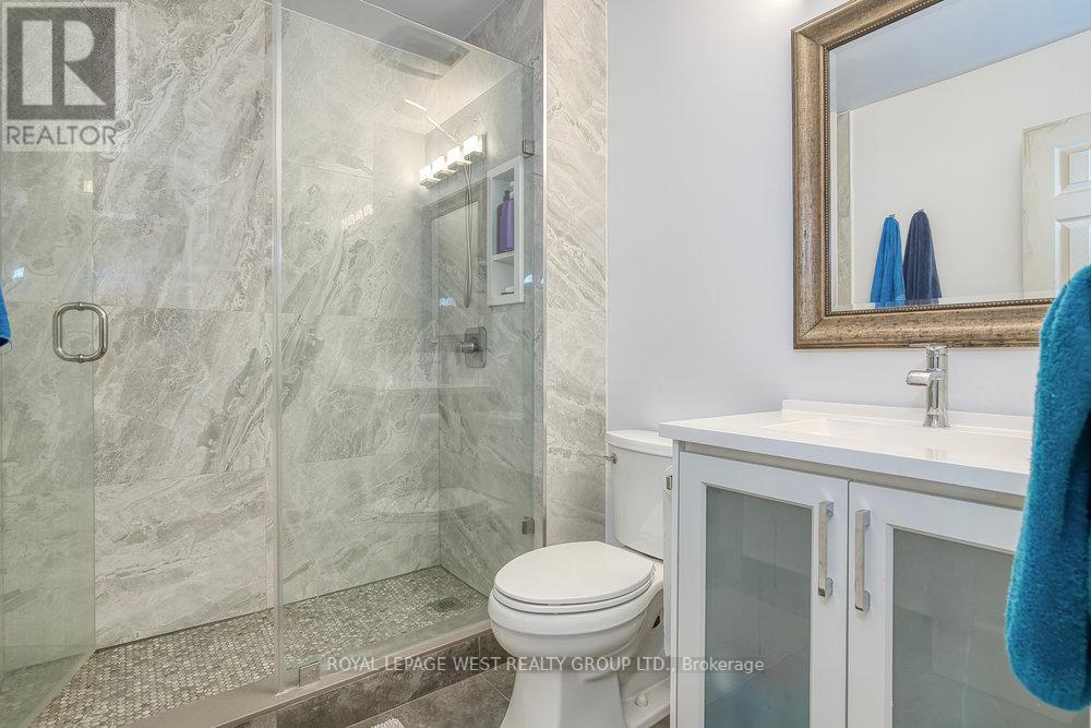 3 - 92 Twenty Ninth Street, Toronto, Ontario  M8W 3B2 - Photo 26 - W12440047