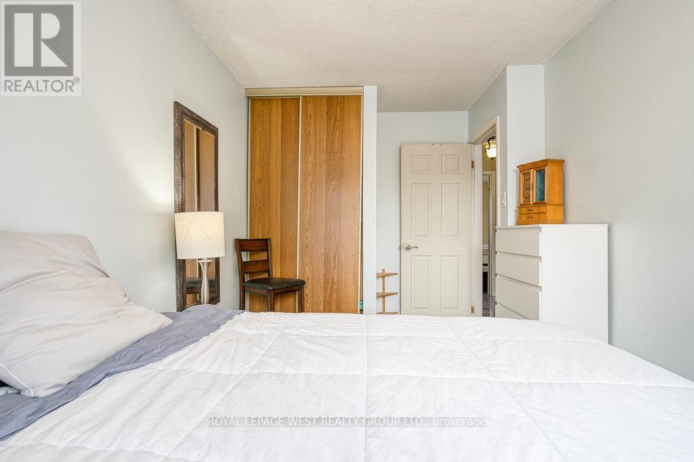 3 - 92 Twenty Ninth Street, Toronto, Ontario  M8W 3B2 - Photo 32 - W12440047