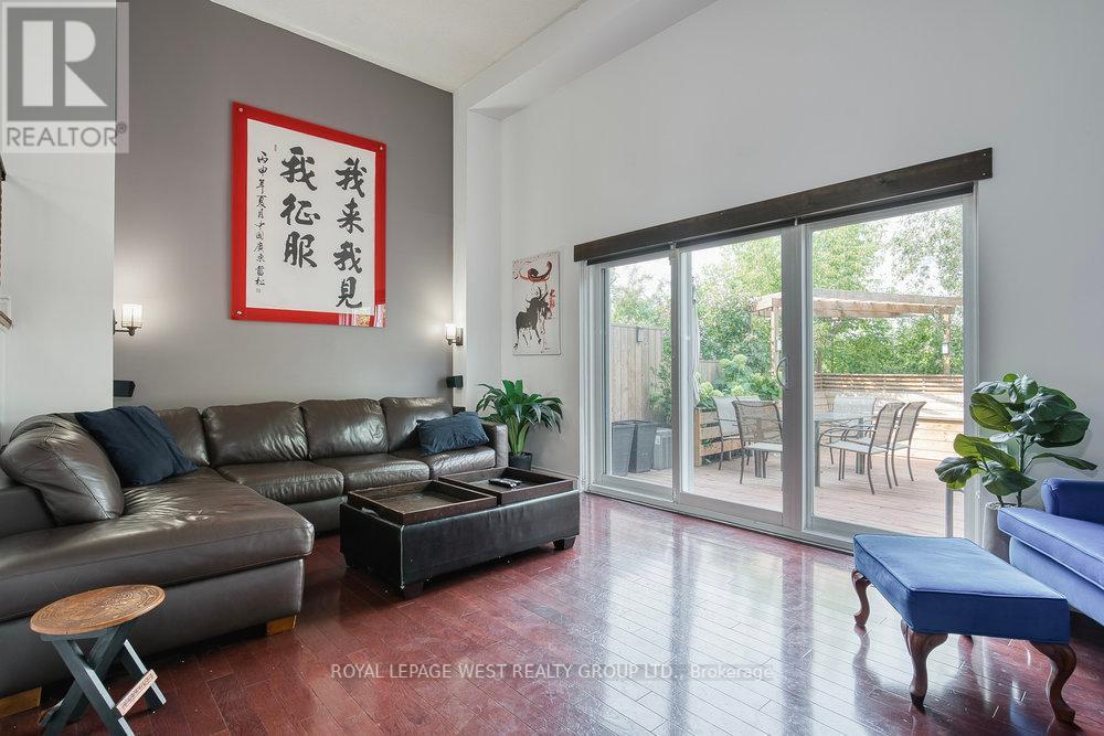 3 - 92 Twenty Ninth Street, Toronto, Ontario  M8W 3B2 - Photo 4 - W12440047