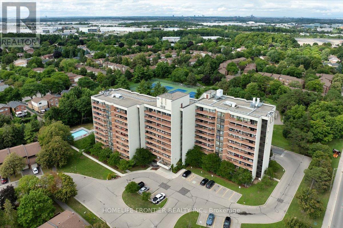 605 - 2301 Derry Road W, Mississauga, Ontario  L5N 2R4 - Photo 1 - W12440048