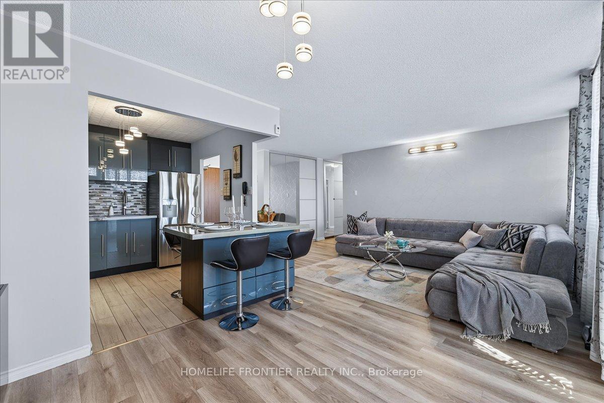 605 - 2301 Derry Road W, Mississauga, Ontario  L5N 2R4 - Photo 11 - W12440048