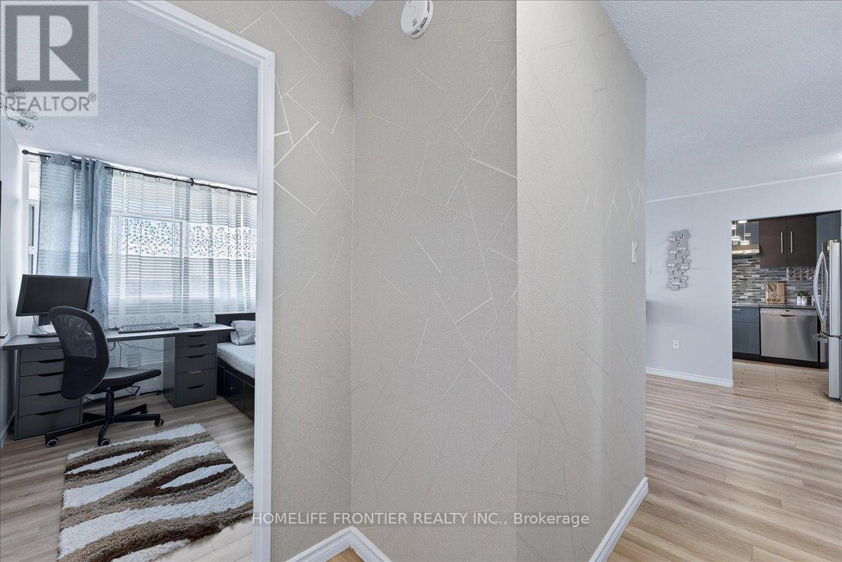 605 - 2301 Derry Road W, Mississauga, Ontario  L5N 2R4 - Photo 22 - W12440048