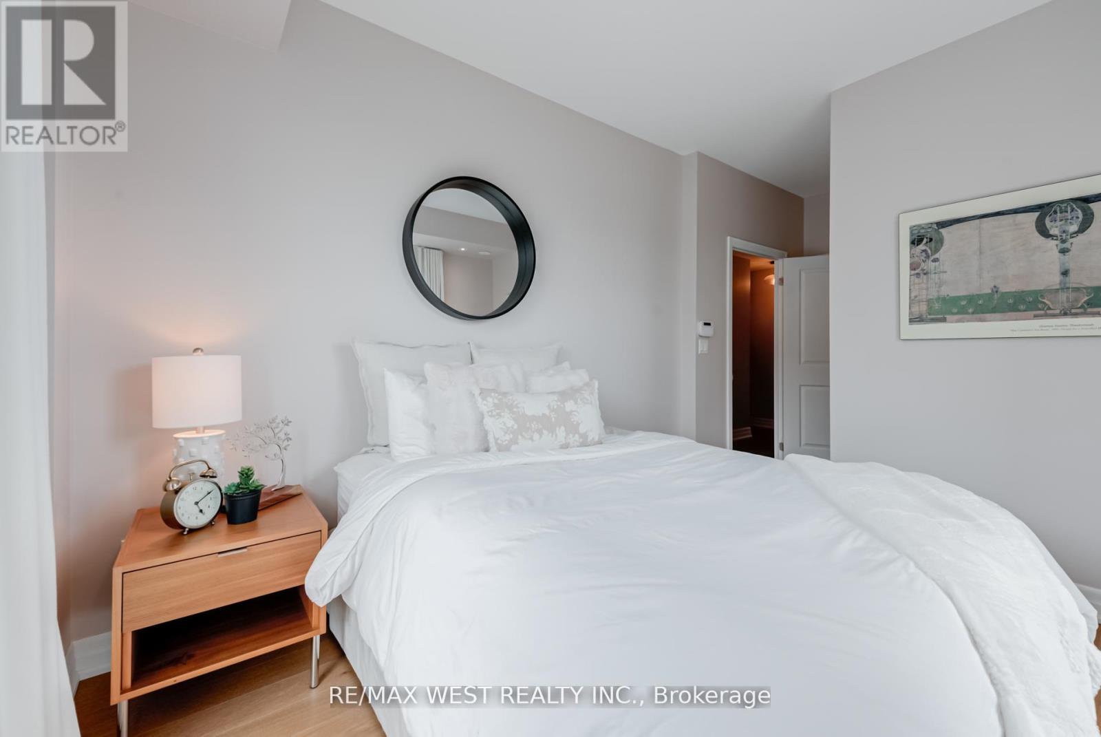 103 - 15 Sousa Mendes Street, Toronto, Ontario  M6P 0A9 - Photo 22 - W12440064