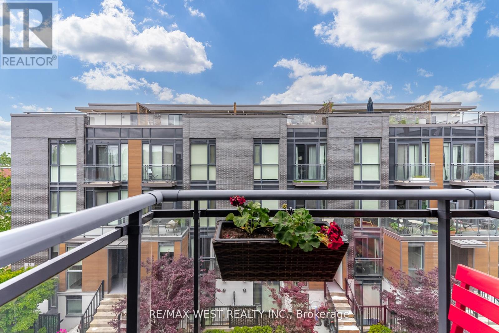 103 - 15 Sousa Mendes Street, Toronto, Ontario  M6P 0A9 - Photo 29 - W12440064