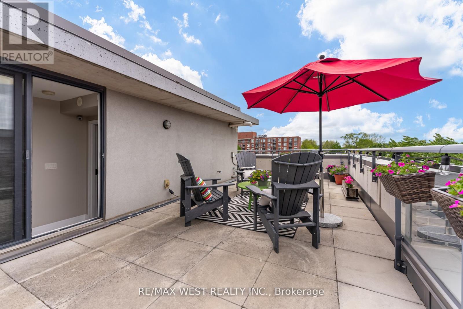 103 - 15 Sousa Mendes Street, Toronto, Ontario  M6P 0A9 - Photo 35 - W12440064