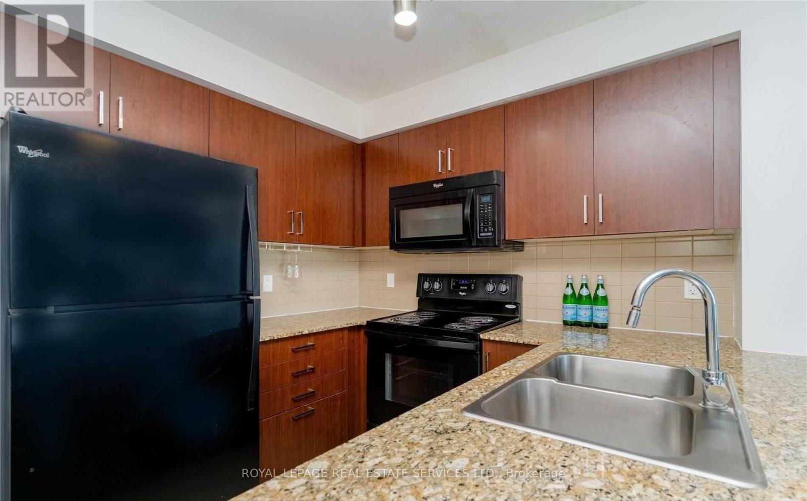 717 - 80 Esther Lorrie Drive, Toronto, Ontario  M9W 4V1 - Photo 10 - W12440096