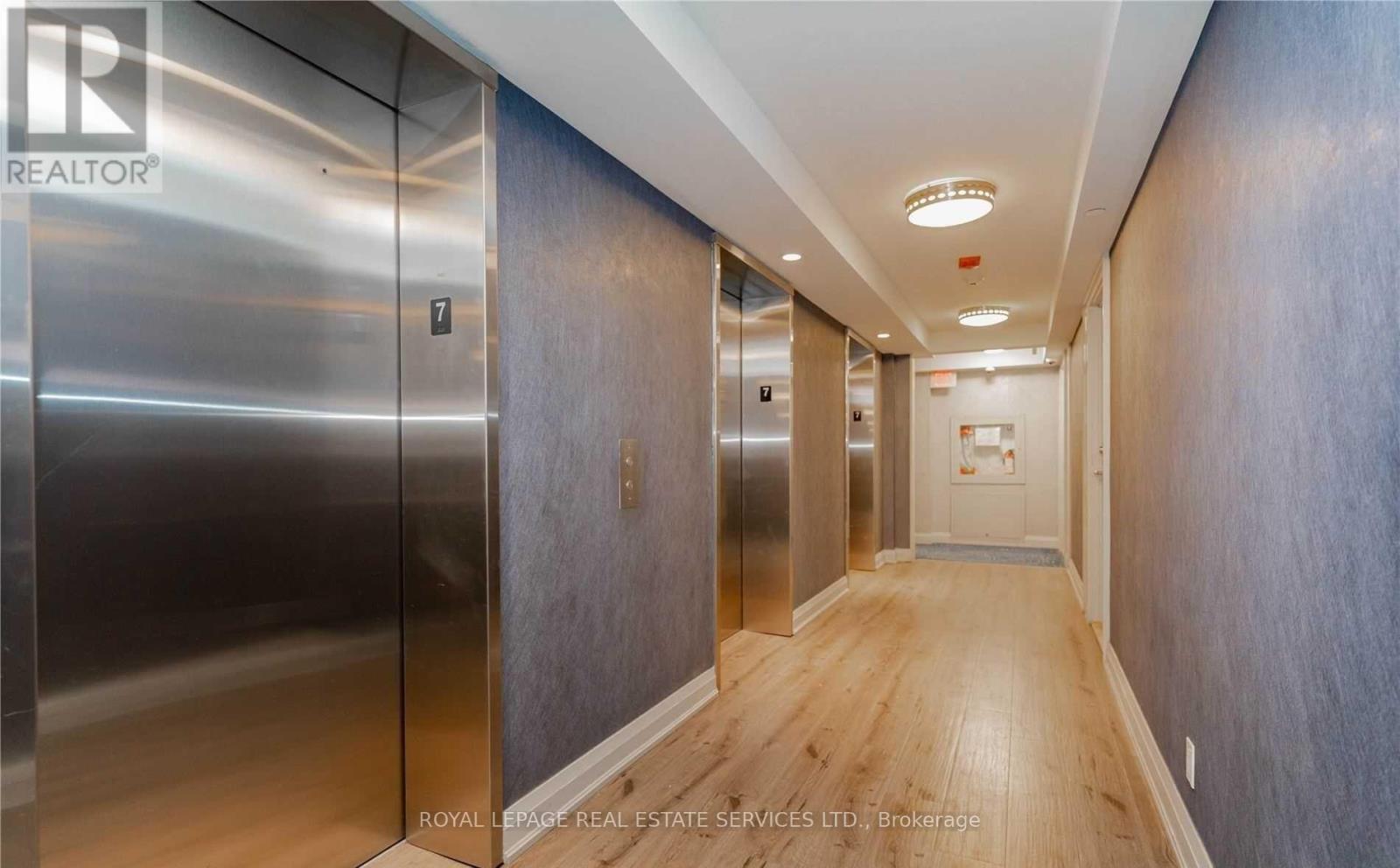 717 - 80 Esther Lorrie Drive, Toronto, Ontario  M9W 4V1 - Photo 5 - W12440096