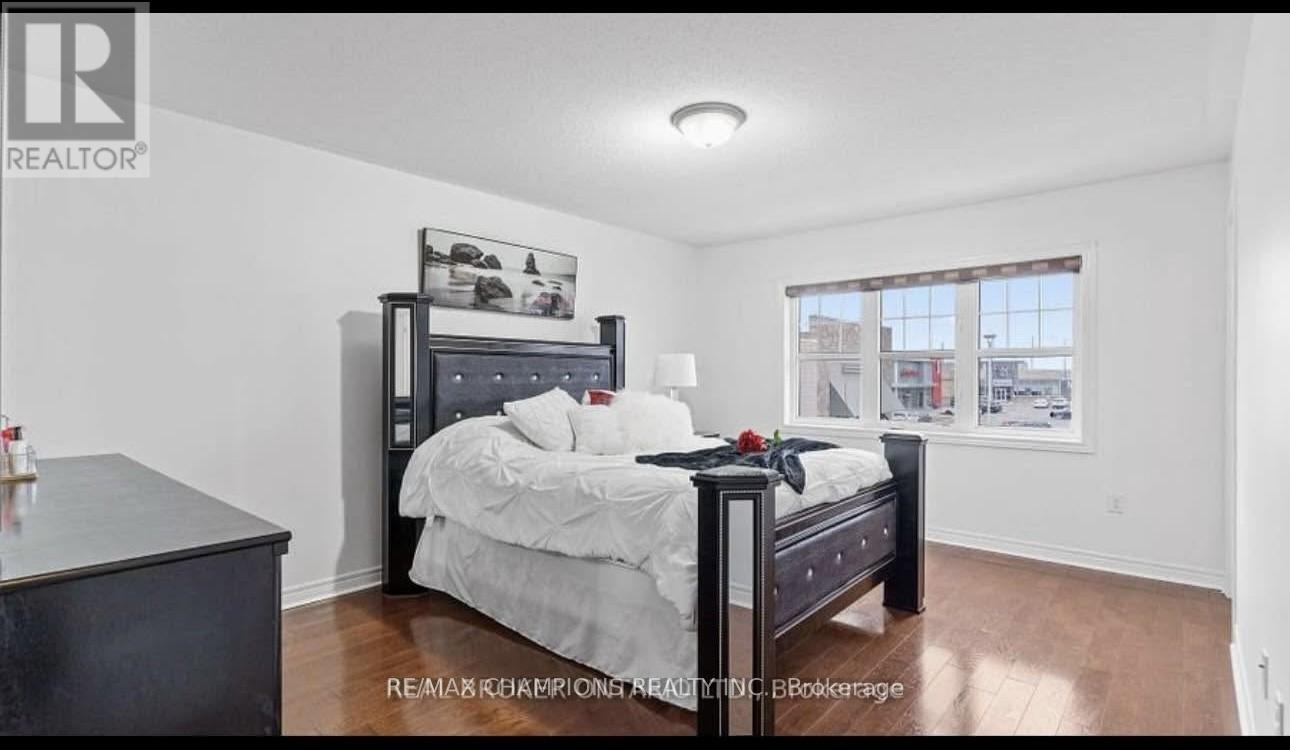 56 Goodsway Trail, Brampton, Ontario  L7A 4A3 - Photo 6 - W12440103