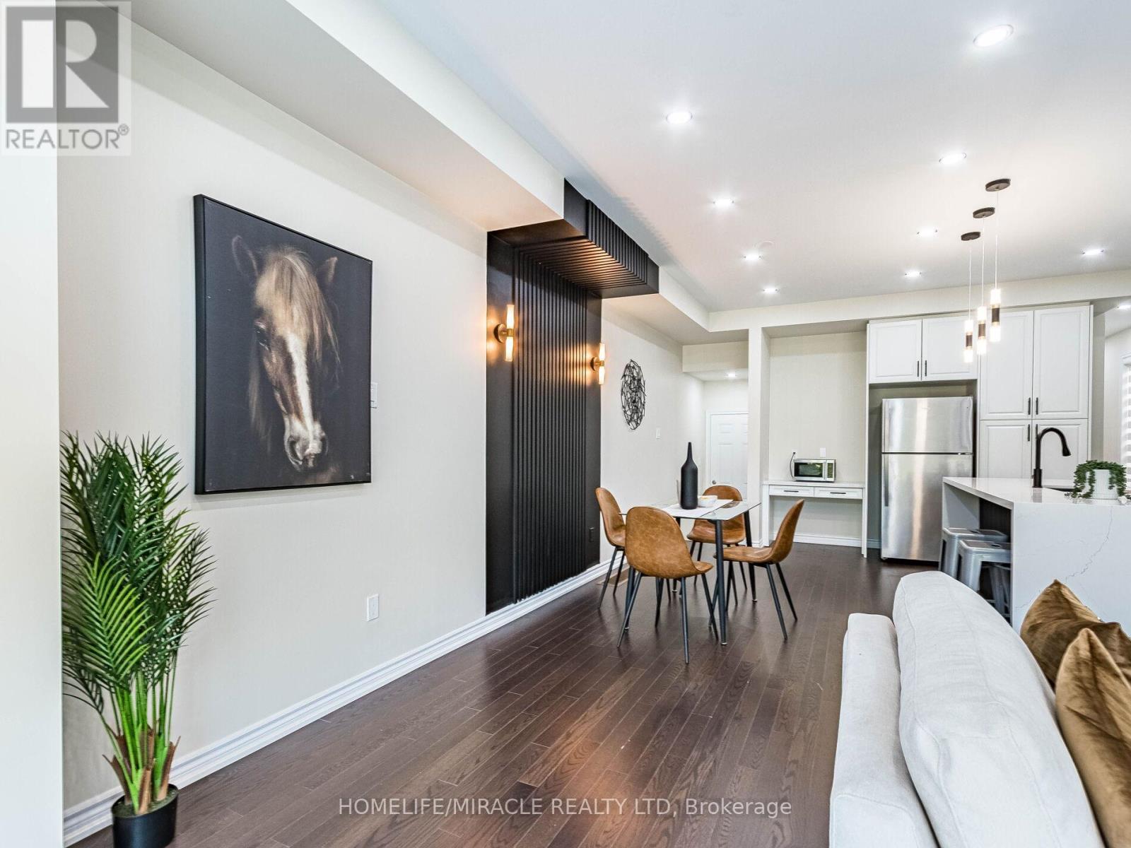 1416 Oakmont Common E, Burlington, Ontario  L7P 0V8 - Photo 22 - W12440105