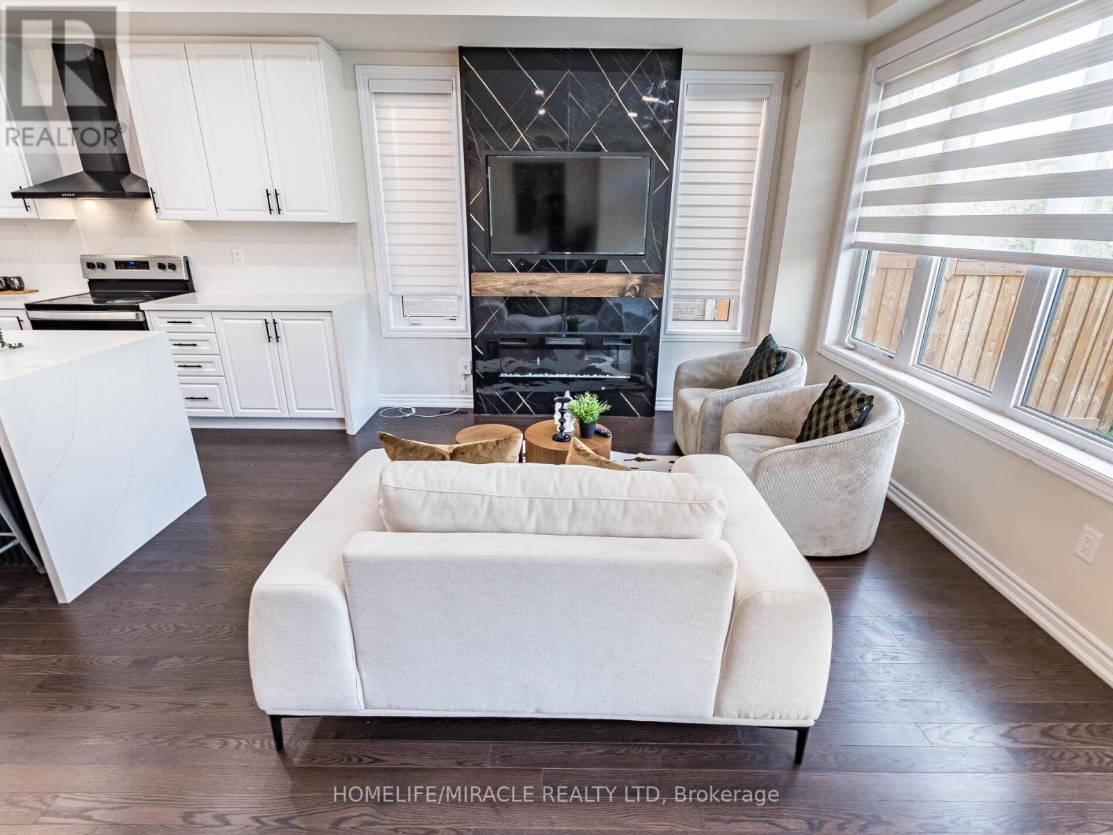 1416 Oakmont Common E, Burlington, Ontario  L7P 0V8 - Photo 23 - W12440105