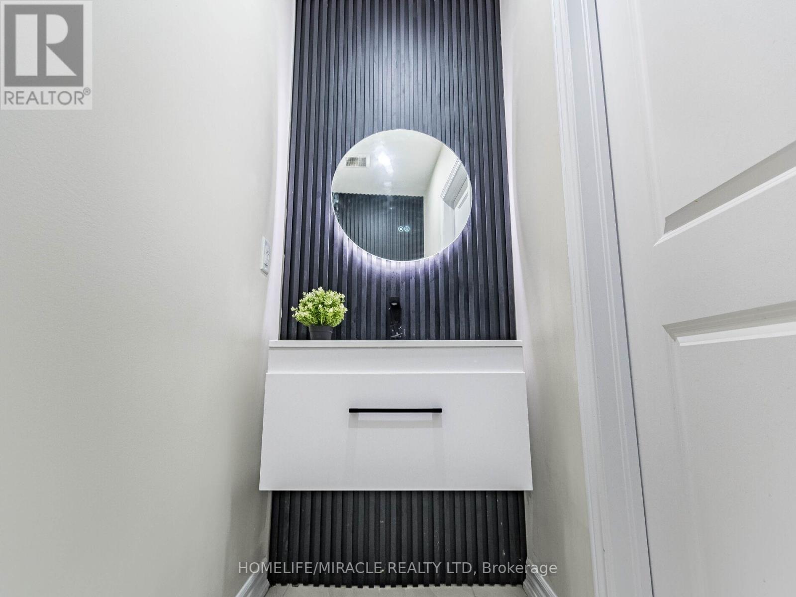 1416 Oakmont Common E, Burlington, Ontario  L7P 0V8 - Photo 25 - W12440105