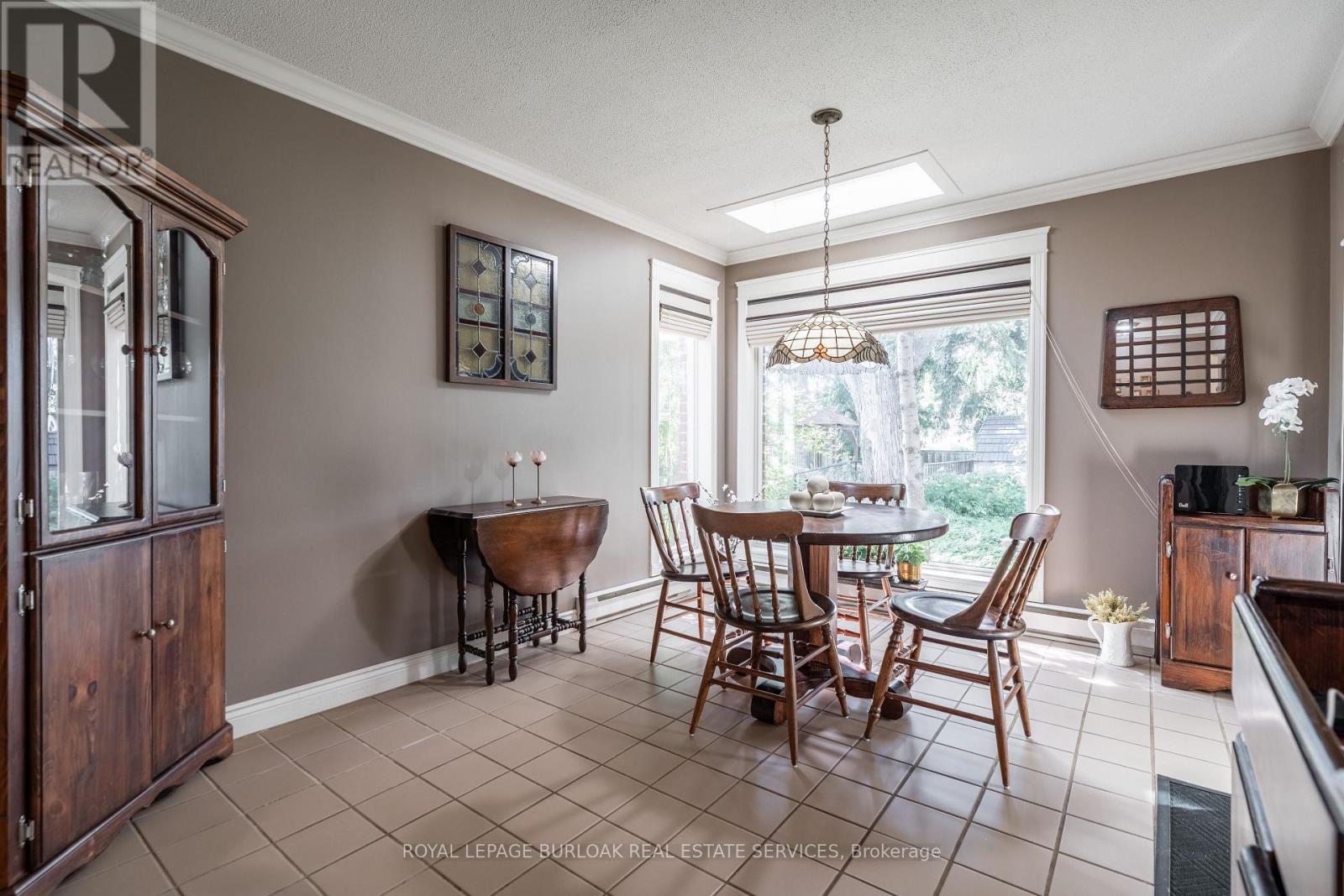 1169 Greening Avenue, Mississauga, Ontario  L4Y 1H3 - Photo 11 - W12440109
