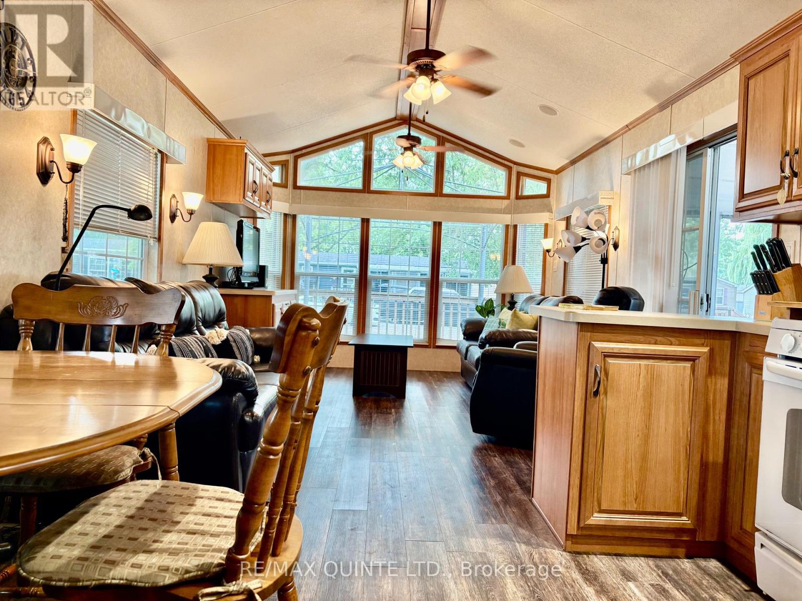 20 Cherry Beach Lane - 486 County Rd 18 Road, Prince Edward County, Ontario  K0K 1P0 - Photo 15 - X12351655