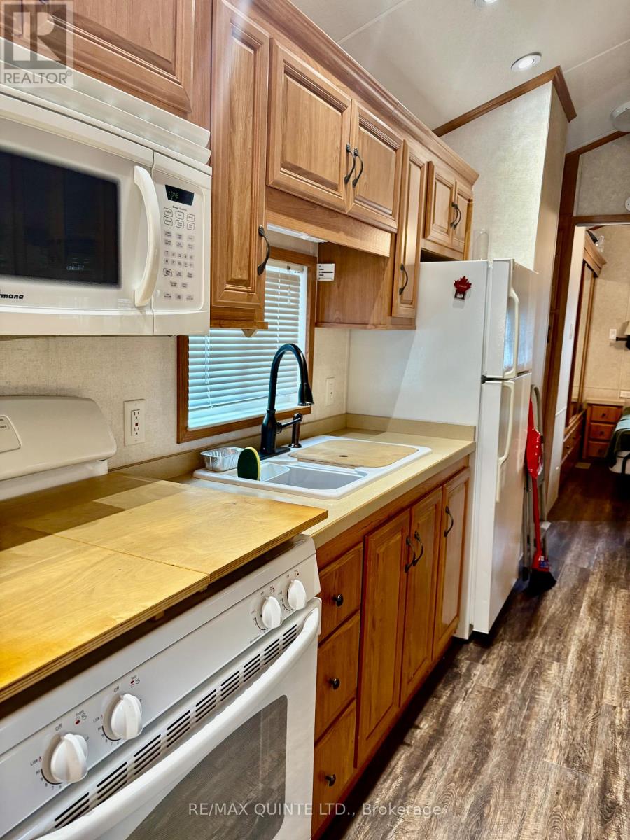 20 Cherry Beach Lane - 486 County Rd 18 Road, Prince Edward County, Ontario  K0K 1P0 - Photo 21 - X12351655