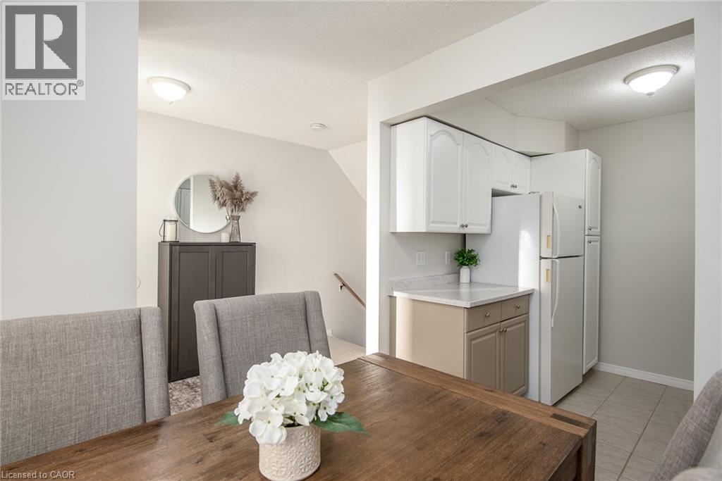 211 Veronica Drive Unit# 11, Kitchener, Ontario  N2A 2R8 - Photo 12 - 40775488