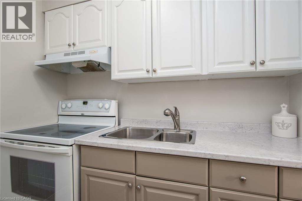 211 Veronica Drive Unit# 11, Kitchener, Ontario  N2A 2R8 - Photo 15 - 40775488