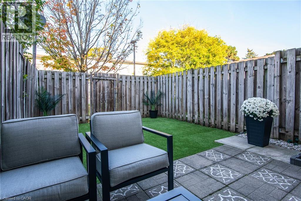 211 Veronica Drive Unit# 11, Kitchener, Ontario  N2A 2R8 - Photo 33 - 40775488