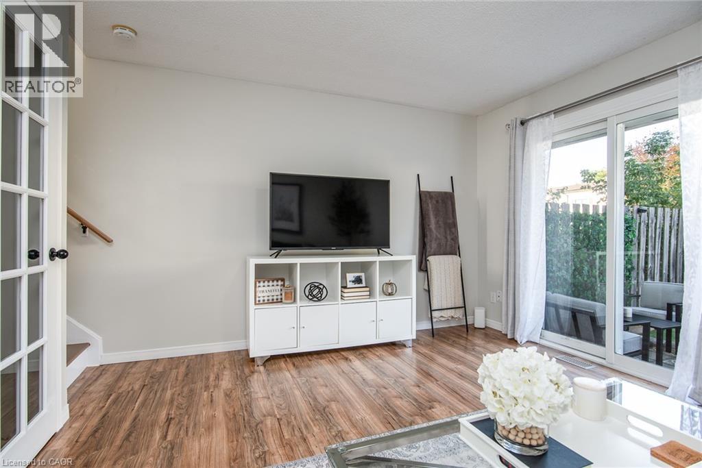 211 Veronica Drive Unit# 11, Kitchener, Ontario  N2A 2R8 - Photo 8 - 40775488