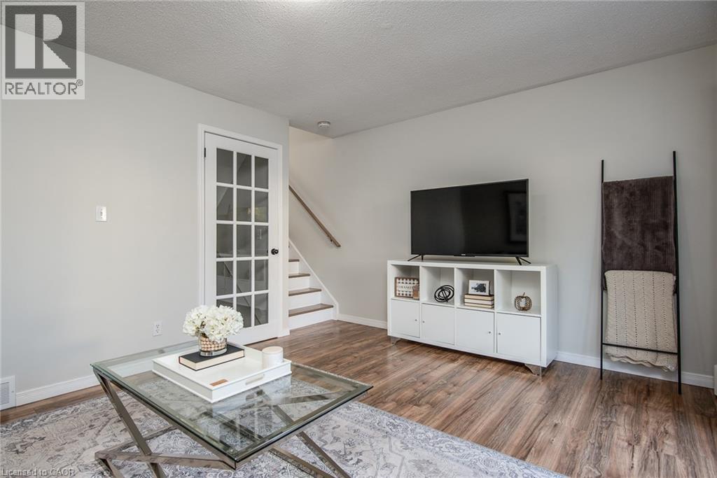 211 Veronica Drive Unit# 11, Kitchener, Ontario  N2A 2R8 - Photo 9 - 40775488