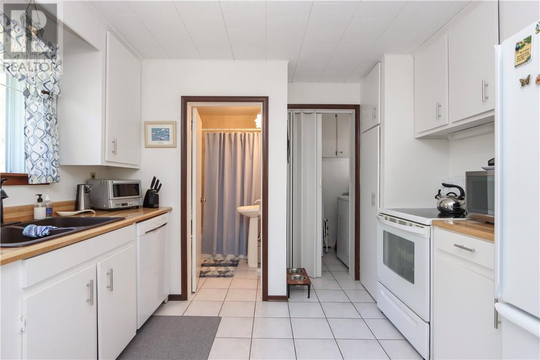 232 Edward Street, Coniston, Ontario  P0M 1M0 - Photo 12 - 2125031