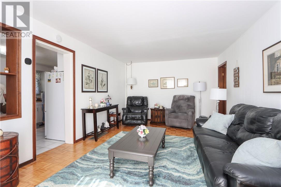 232 Edward Street, Coniston, Ontario  P0M 1M0 - Photo 2 - 2125031