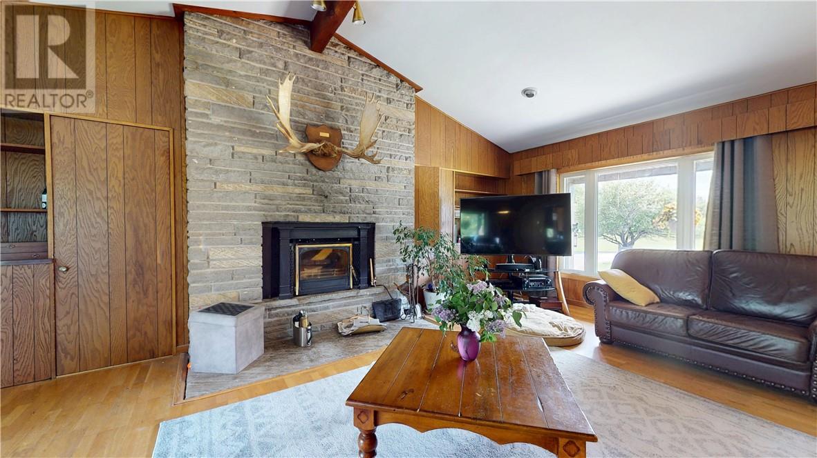26 Hall Street, Gore Bay, Ontario  P0P 1H0 - Photo 37 - 2122492
