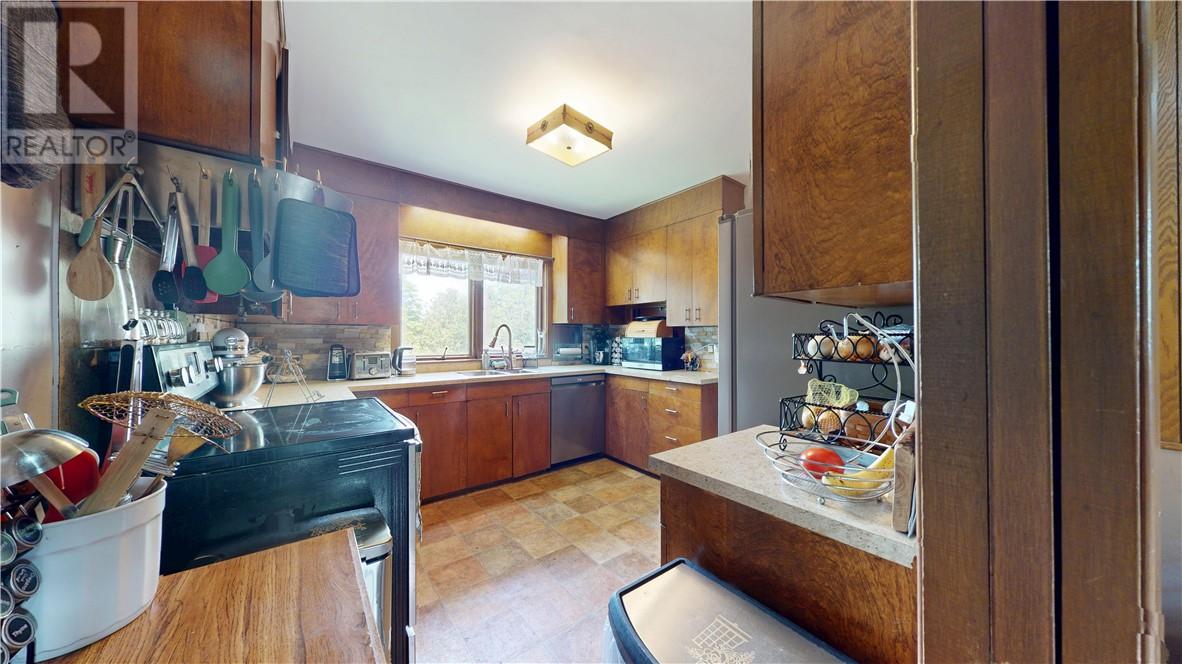 26 Hall Street, Gore Bay, Ontario  P0P 1H0 - Photo 51 - 2122492