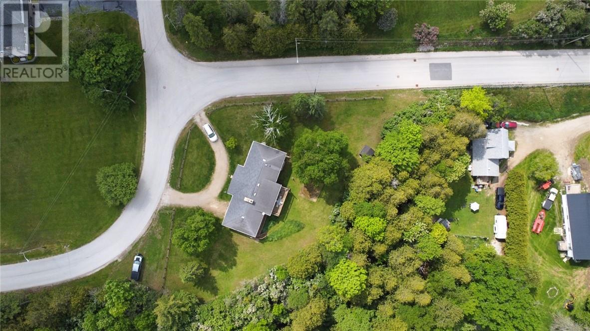 26 Hall Street, Gore Bay, Ontario  P0P 1H0 - Photo 6 - 2122492