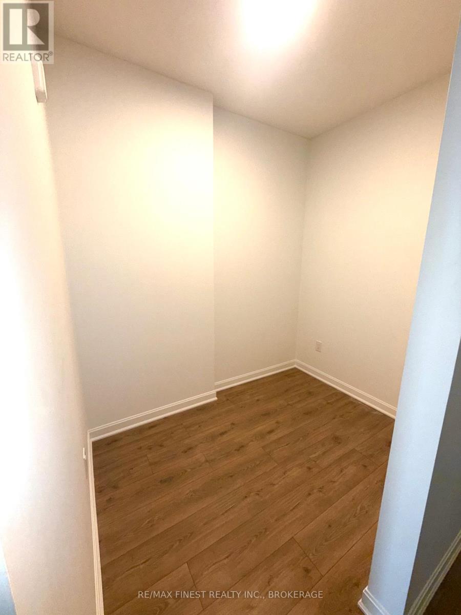 304 - 223 Princess Street, Kingston, Ontario  K7L 1B3 - Photo 4 - X12440310