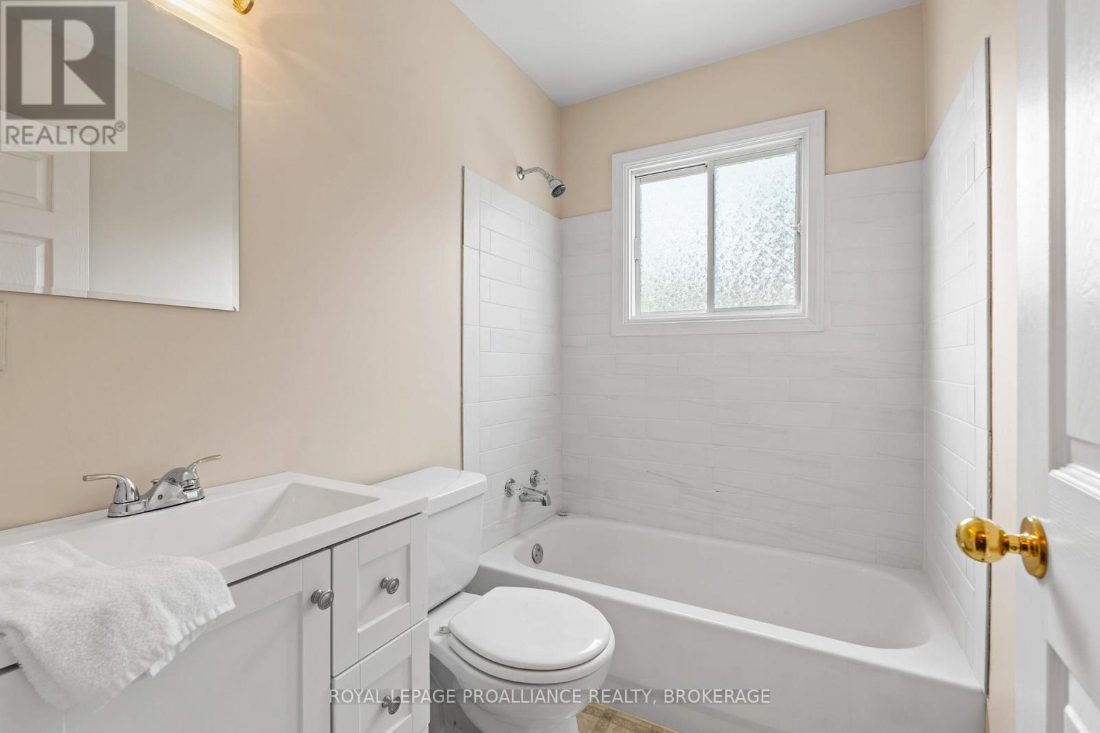 1544 Lake Road, Stone Mills, Ontario  K0K 1Z0 - Photo 25 - X12440360
