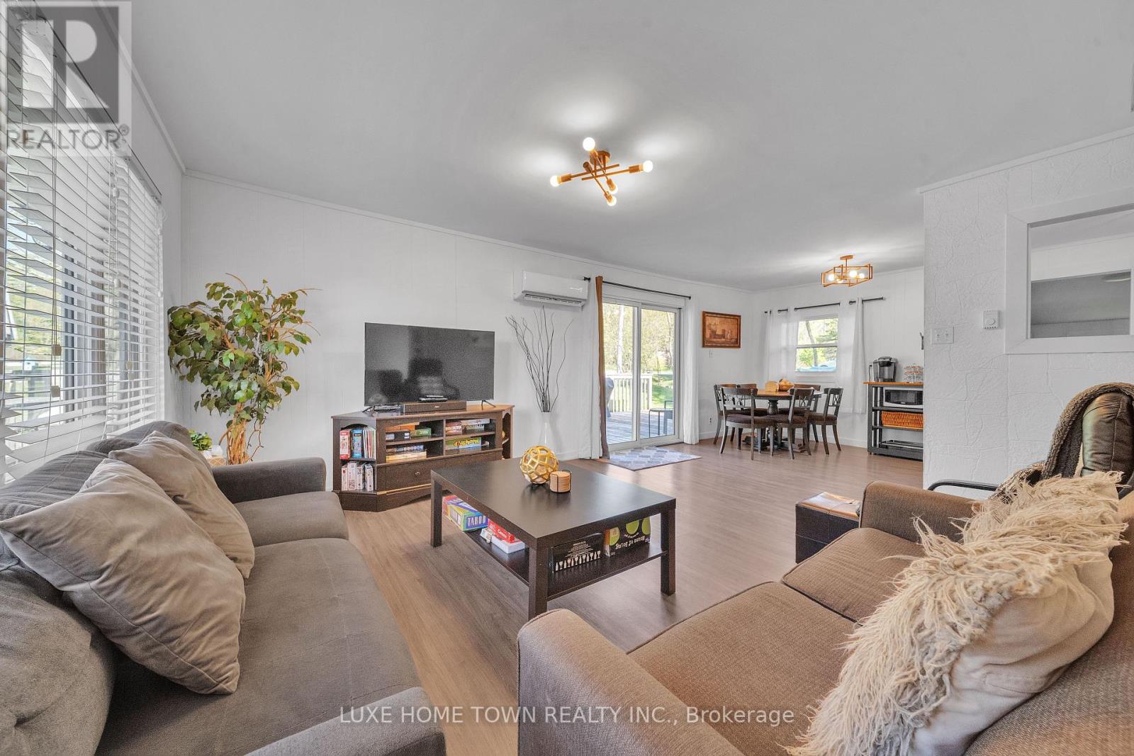 2 Birch Street, South Bruce Peninsula, Ontario  N0H 2G0 - Photo 12 - X12440010