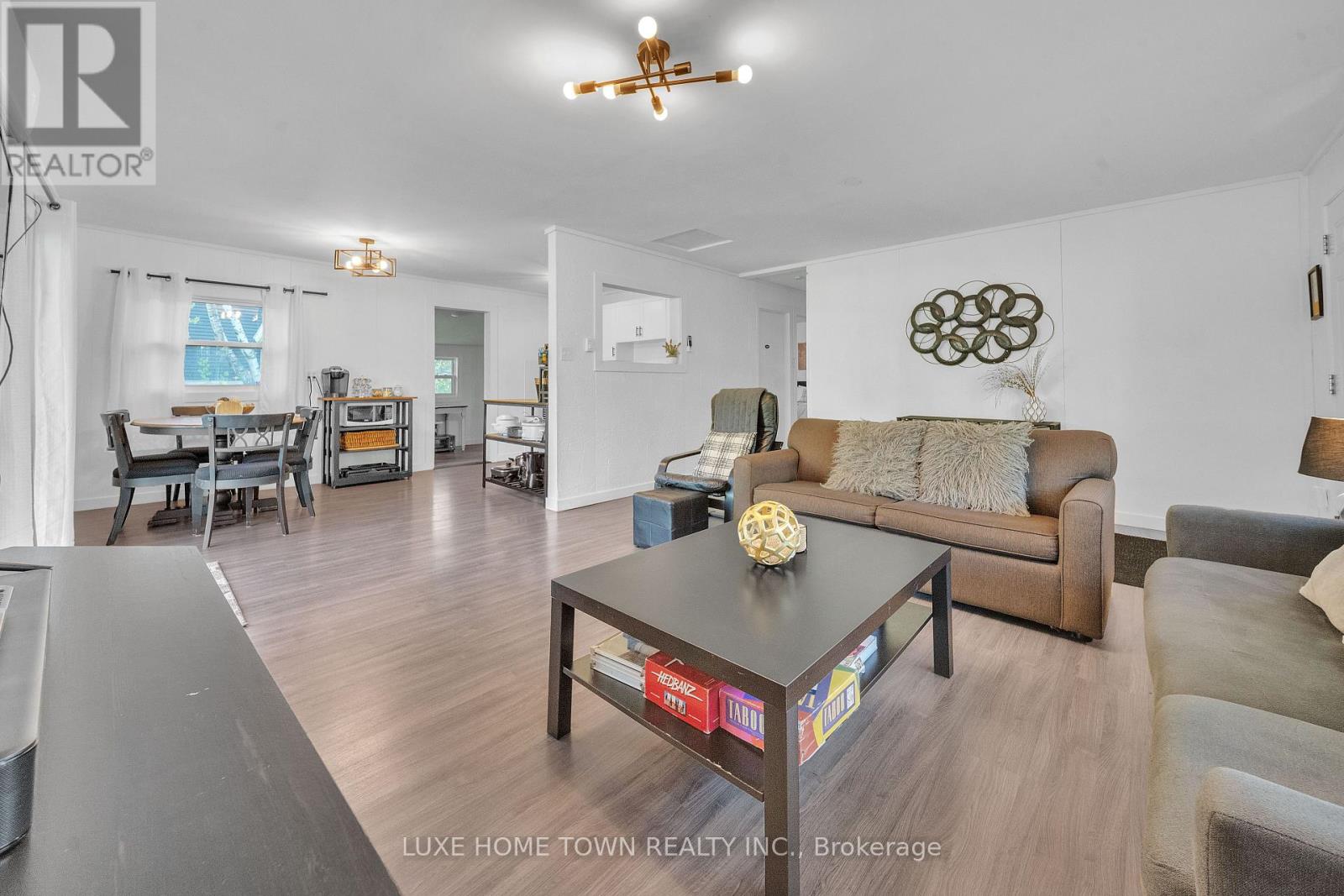 2 Birch Street, South Bruce Peninsula, Ontario  N0H 2G0 - Photo 13 - X12440010