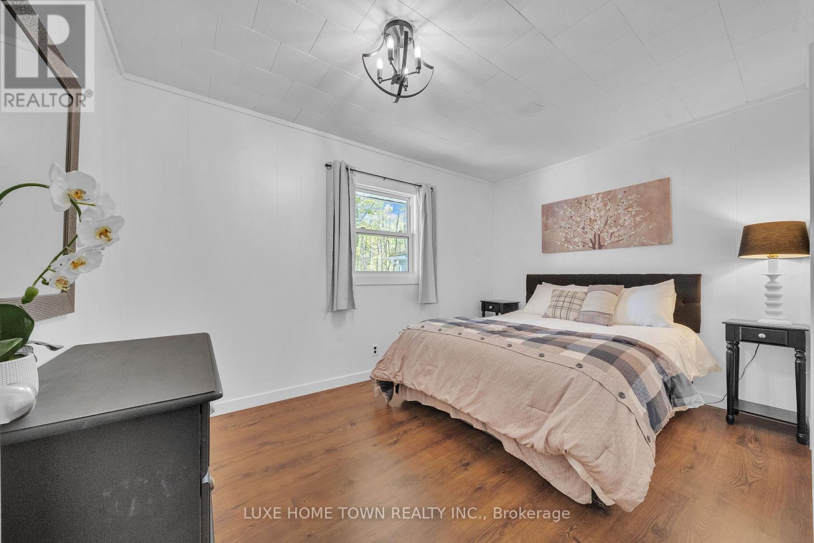 2 Birch Street, South Bruce Peninsula, Ontario  N0H 2G0 - Photo 25 - X12440010