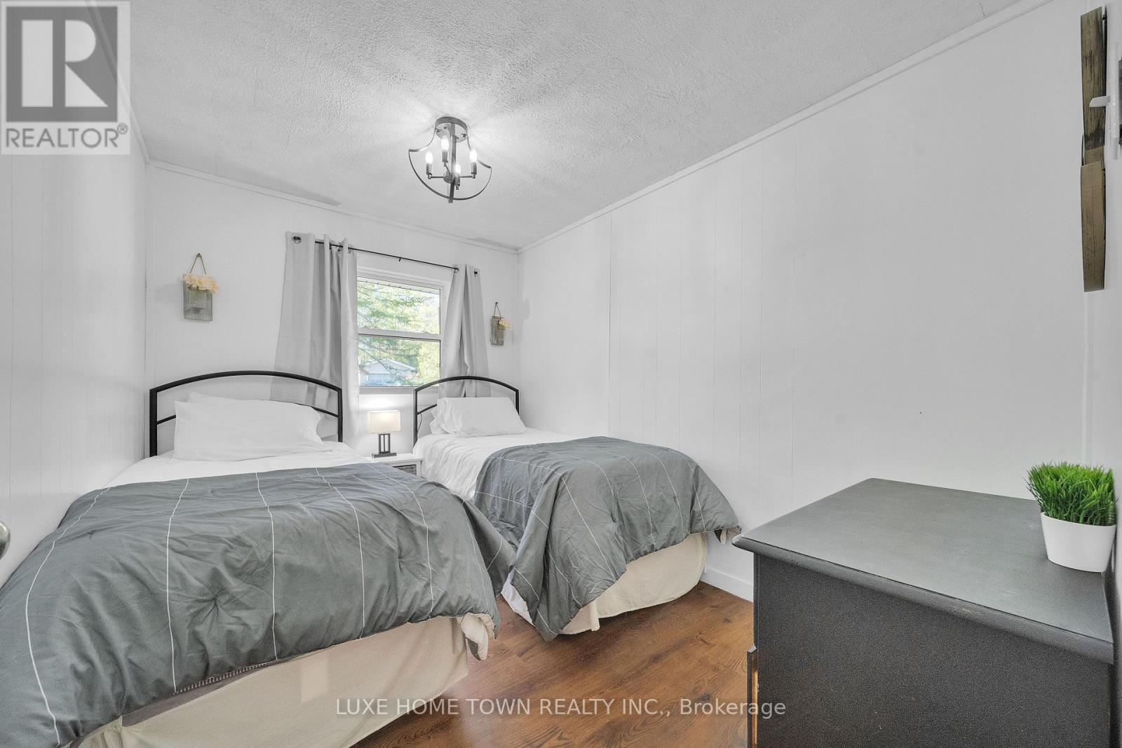 2 Birch Street, South Bruce Peninsula, Ontario  N0H 2G0 - Photo 28 - X12440010