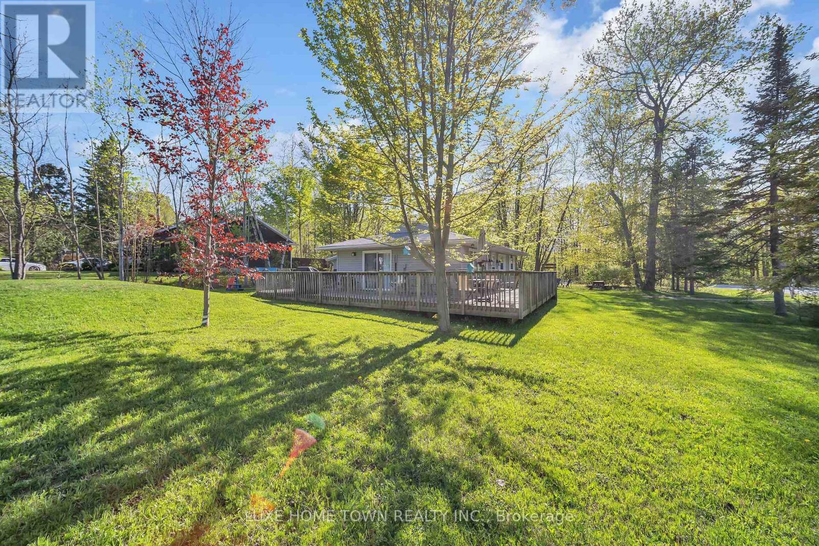 2 Birch Street, South Bruce Peninsula, Ontario  N0H 2G0 - Photo 3 - X12440010