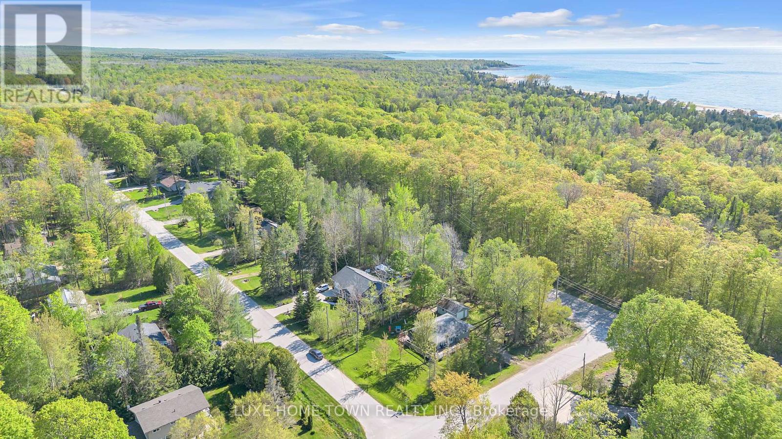 2 Birch Street, South Bruce Peninsula, Ontario  N0H 2G0 - Photo 42 - X12440010