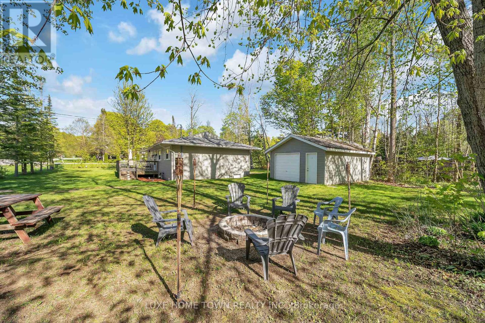 2 Birch Street, South Bruce Peninsula, Ontario  N0H 2G0 - Photo 5 - X12440010
