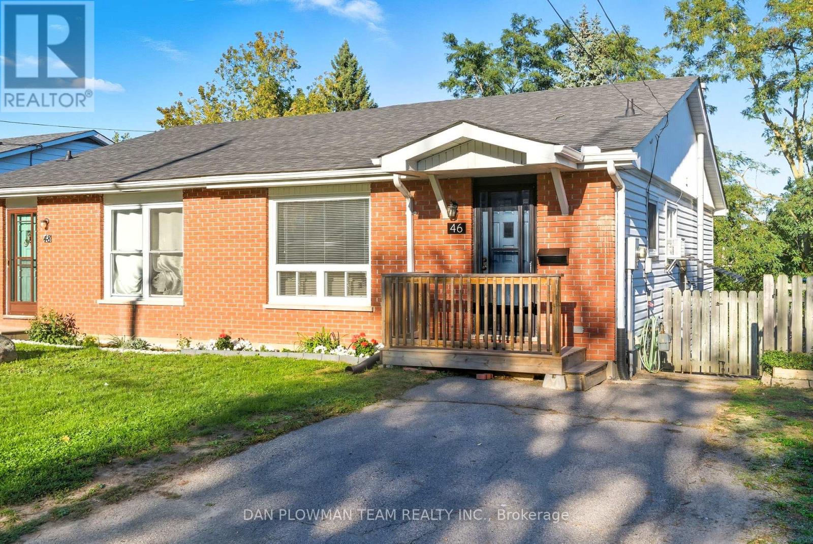 46 Alexander Avenue, Peterborough, Ontario  K9J 6B4 - Photo 2 - X12440015