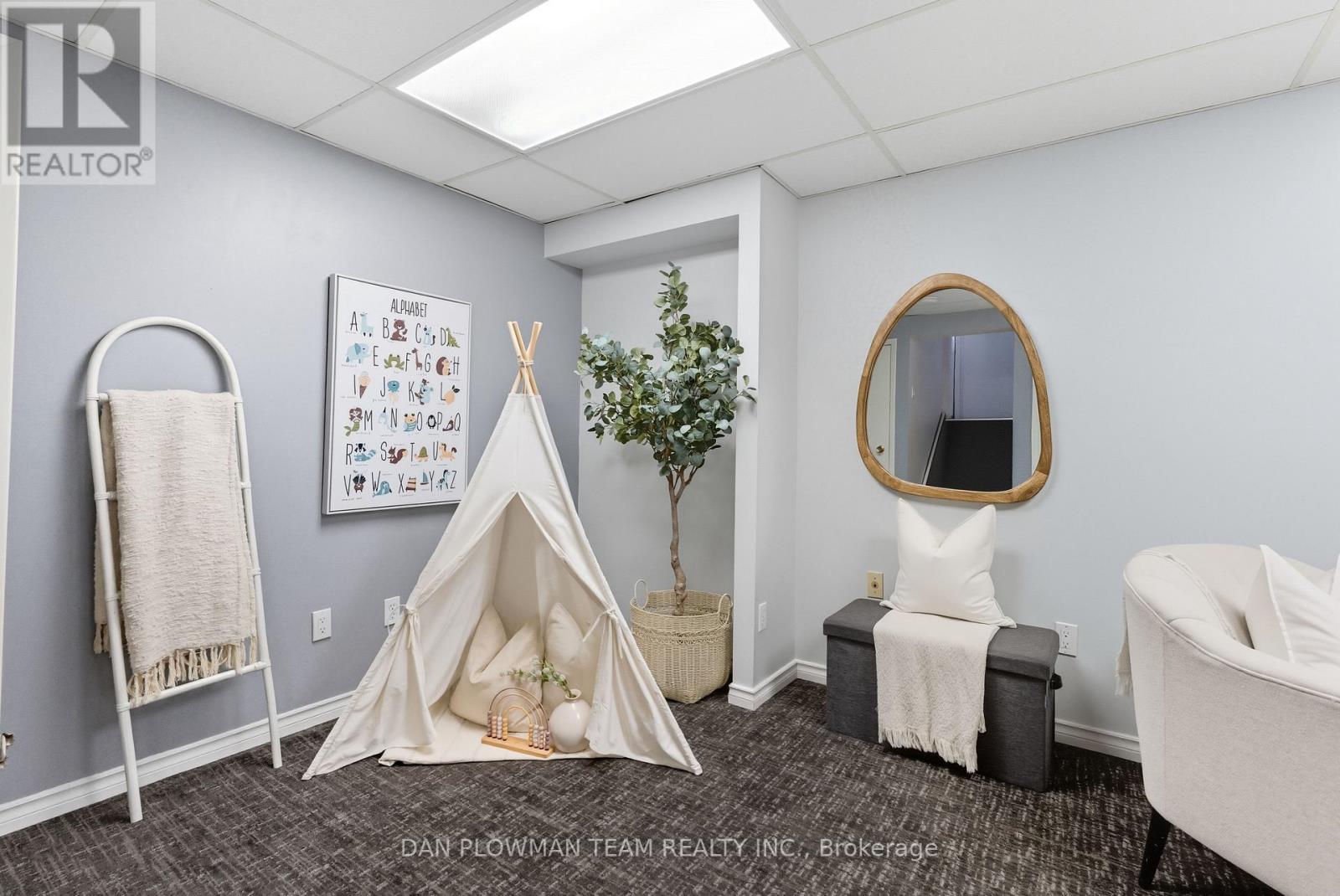 46 Alexander Avenue, Peterborough, Ontario  K9J 6B4 - Photo 23 - X12440015