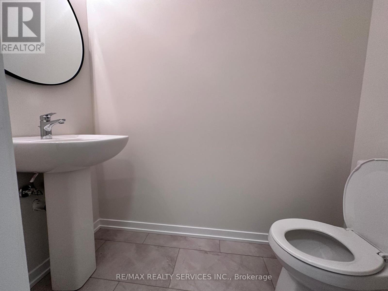 23 Radium Lane, Cambridge, Ontario  N1P 1H1 - Photo 10 - X12440026